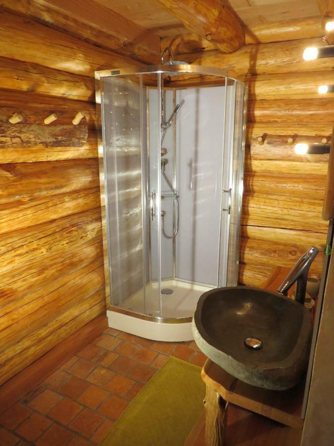 La Cabane De Hans Saint-Martial-de-Gimel Екстериор снимка